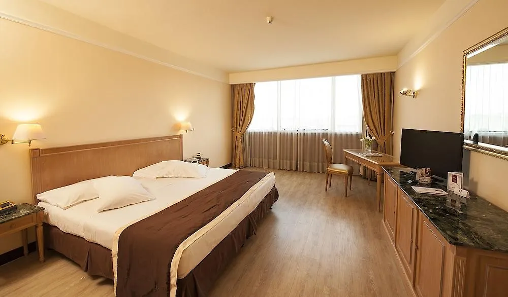 Shg Hotel De La Ville Vicenza İtalya