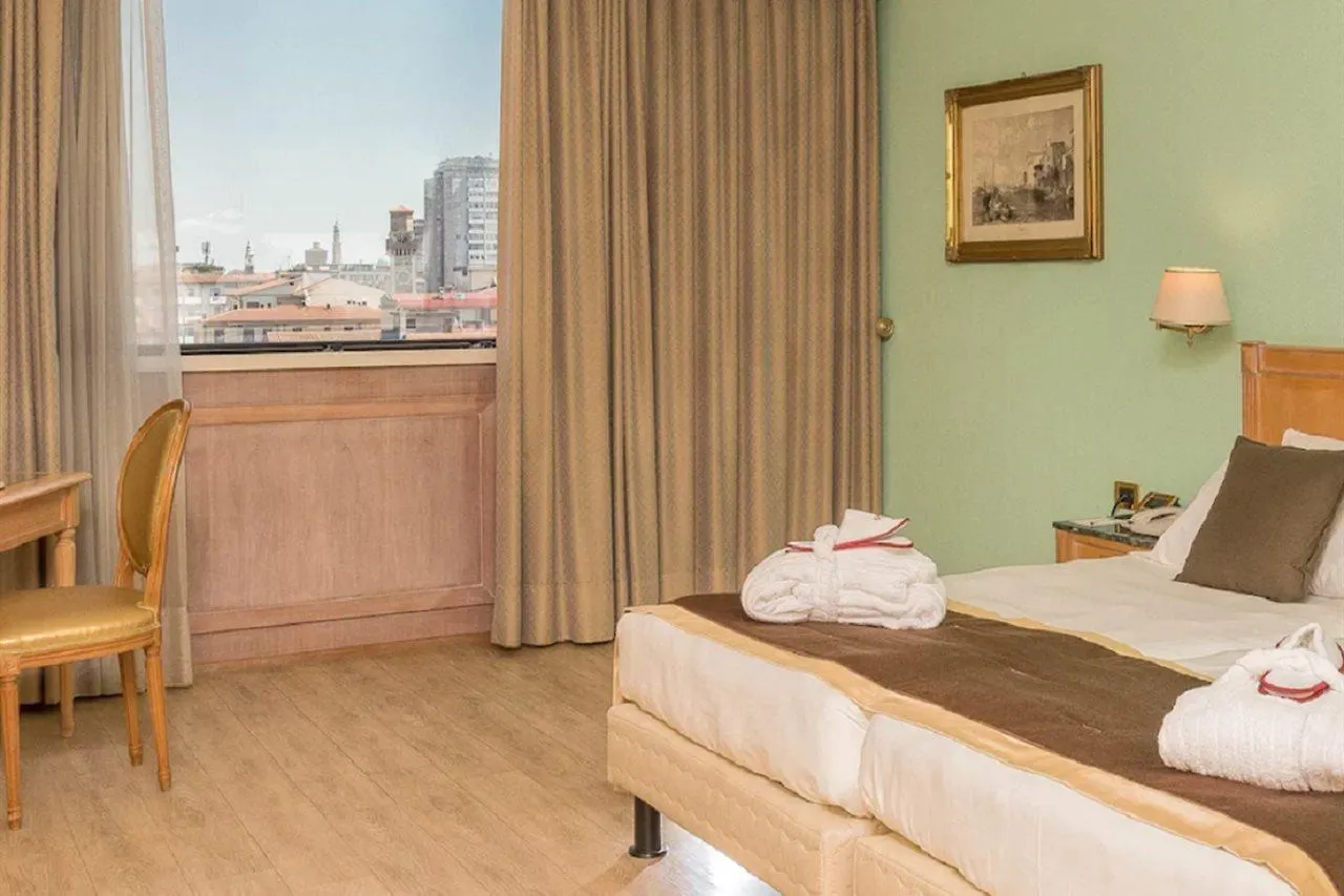 Shg Hotel De La Ville Vicenza İtalya